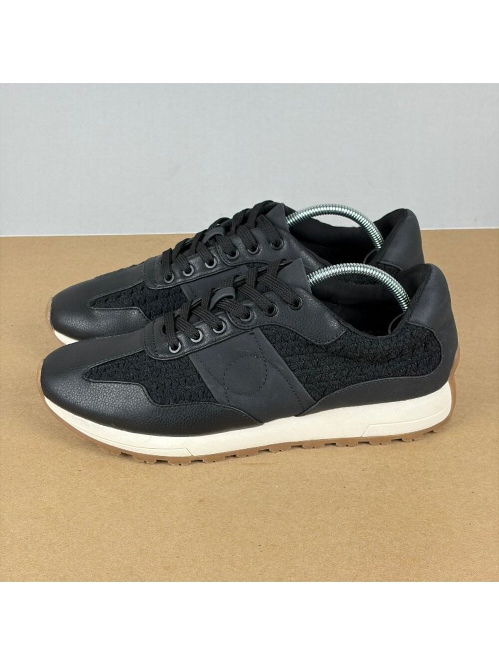 Baretraps Gwenda Casual Sneakers Womens 9 Black Crochet Faux Leather Shoes
